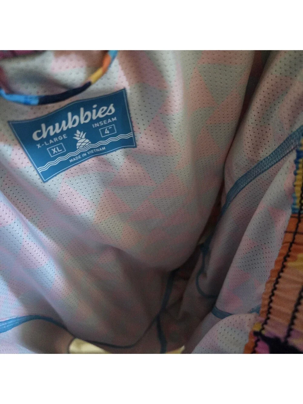 Chubbies The Exploding Nachos Swim Trunks Men’s XL Stretch Mesh lined